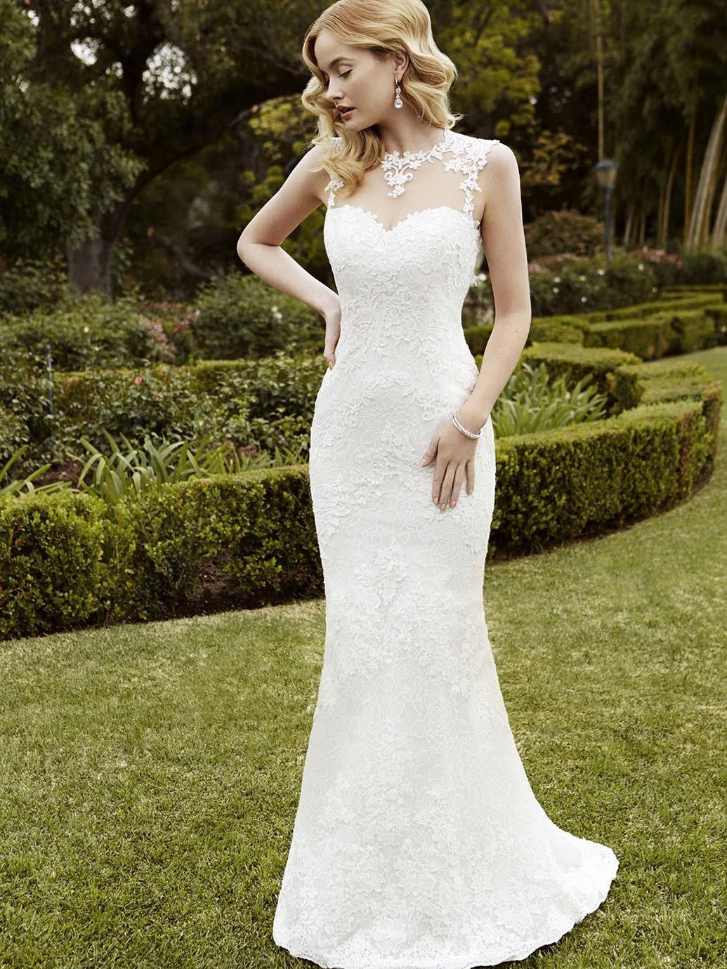 Wedding dresses for small bust: Flattering Styles for Every Bride插图4