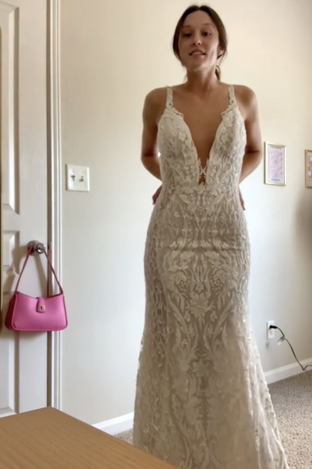 Goodwill wedding dresses: Finding Love and Style on a Budget插图4