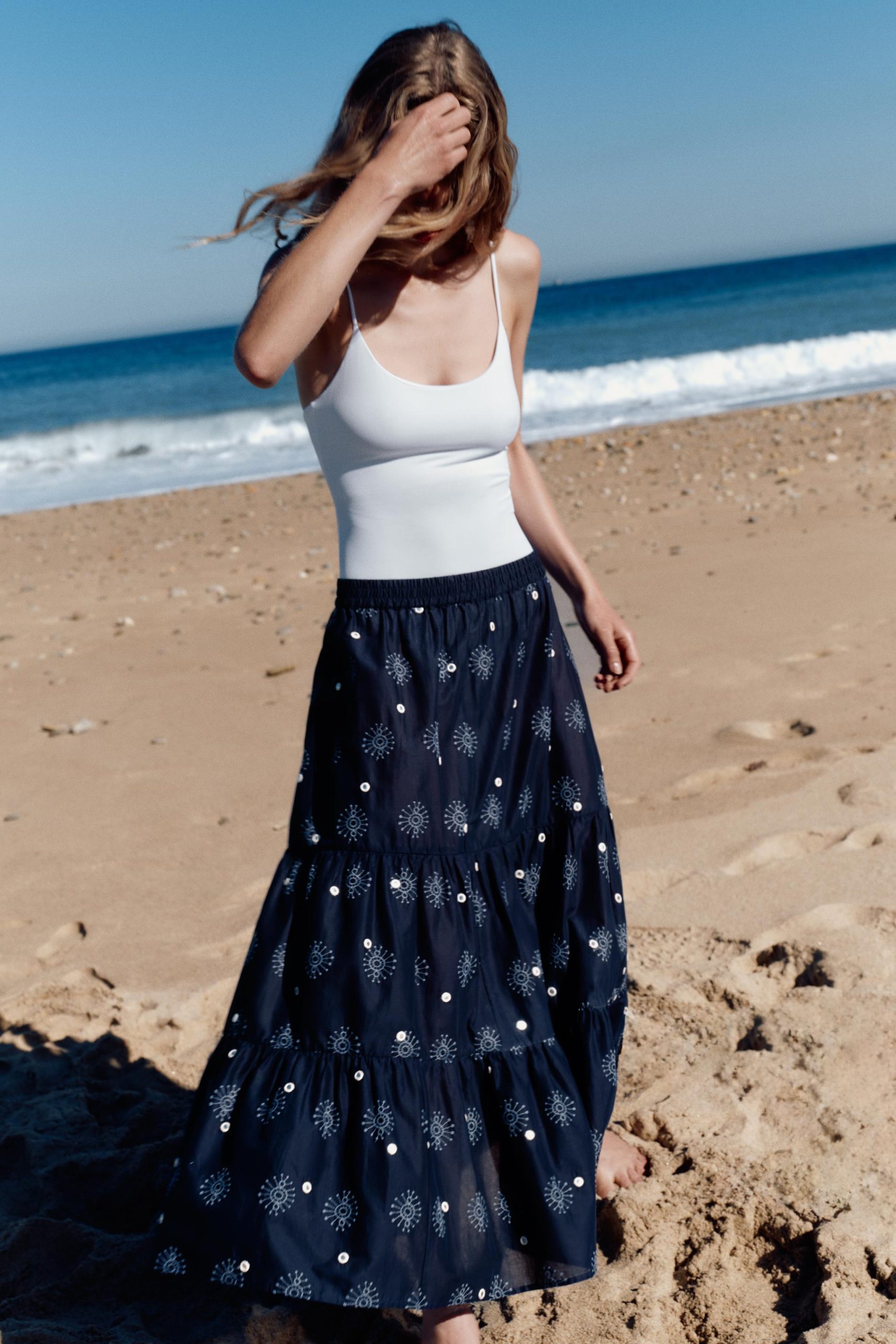 Long summer skirts: Stylish and Versatile插图4