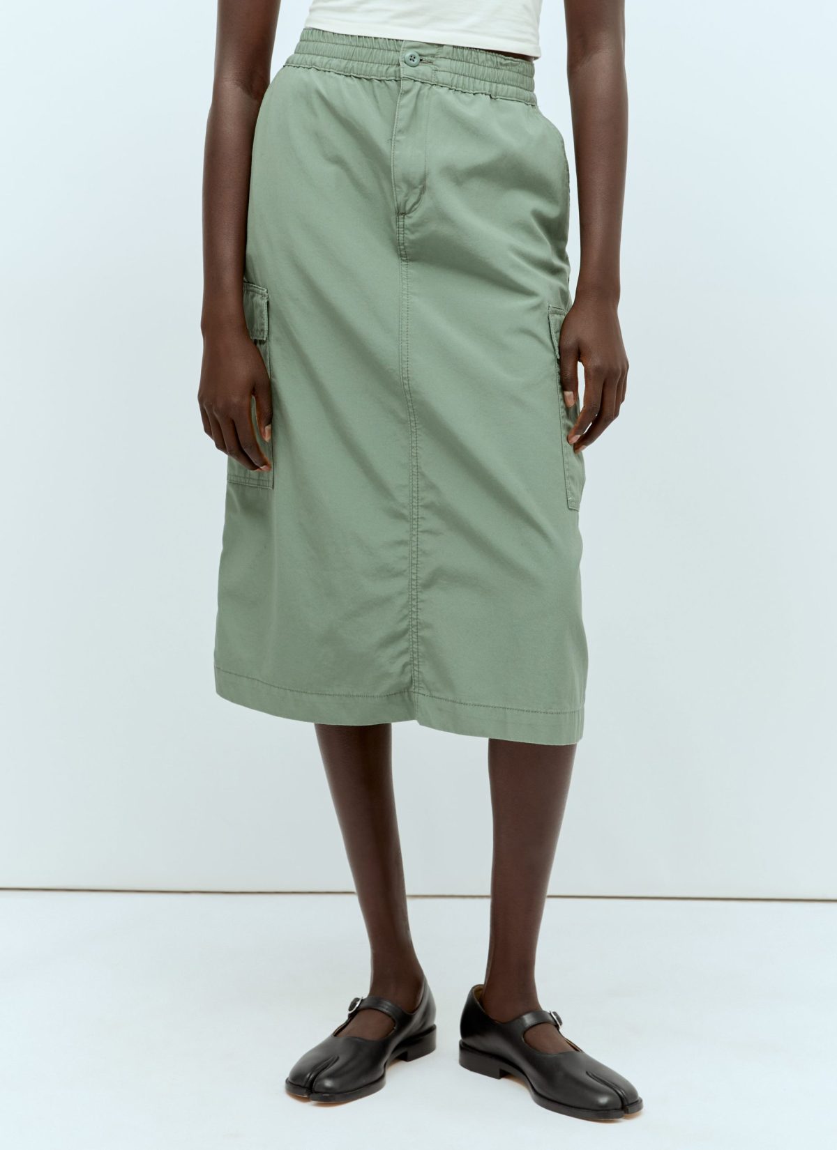 Designer midi skirts: Stylish Swish to Cozy Comfort缩略图