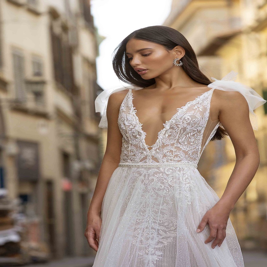 Berta Bridal Gowns: The Luxurious Choice缩略图