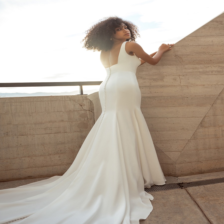 Wedding dresses for petite women